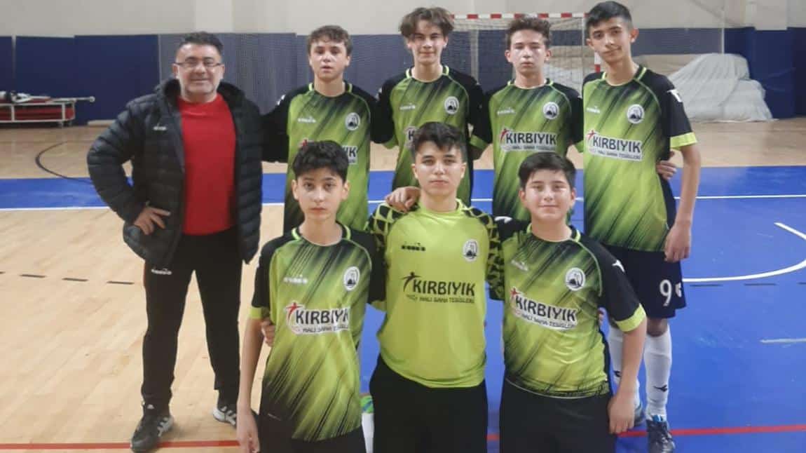 Futsalda Grup Birincisi Olarak Yarı Finale Yükseldik